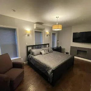  Apartment Halsey Manor: Luxurious 2-bedroom United States