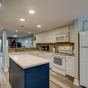  Holiday home 144 The Greens 2 Bedroom Shipyard Golf United States